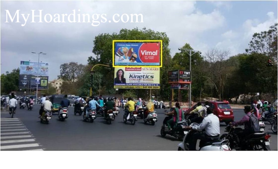 Best OOH Ad agency in Baroda, Billbord Company at Dandiya bazar cross Road in Baroda